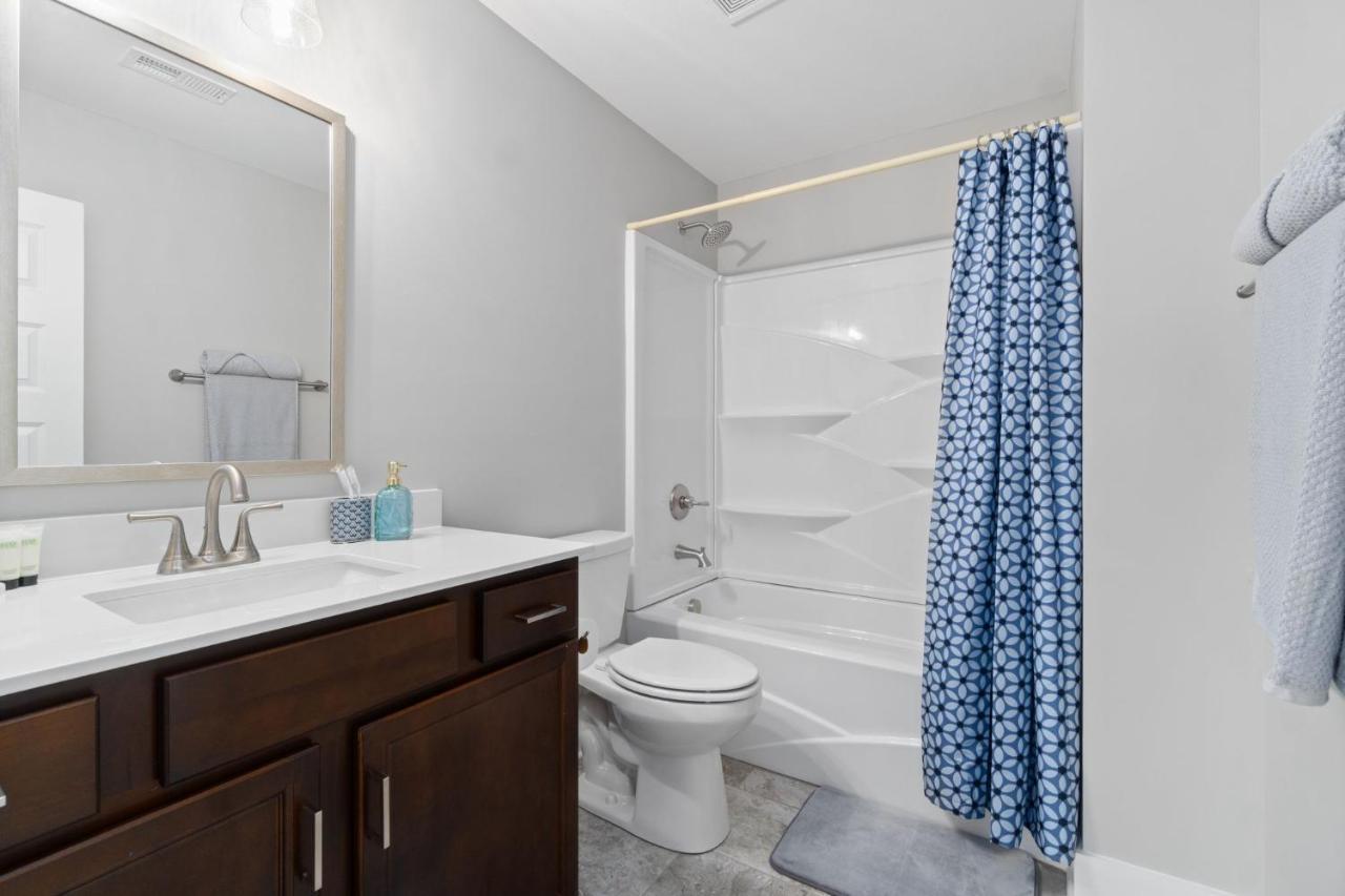 Rebecca'S Downtown Luxury Living Villa คลาร์กส์วิลล์ ภายนอก รูปภาพ